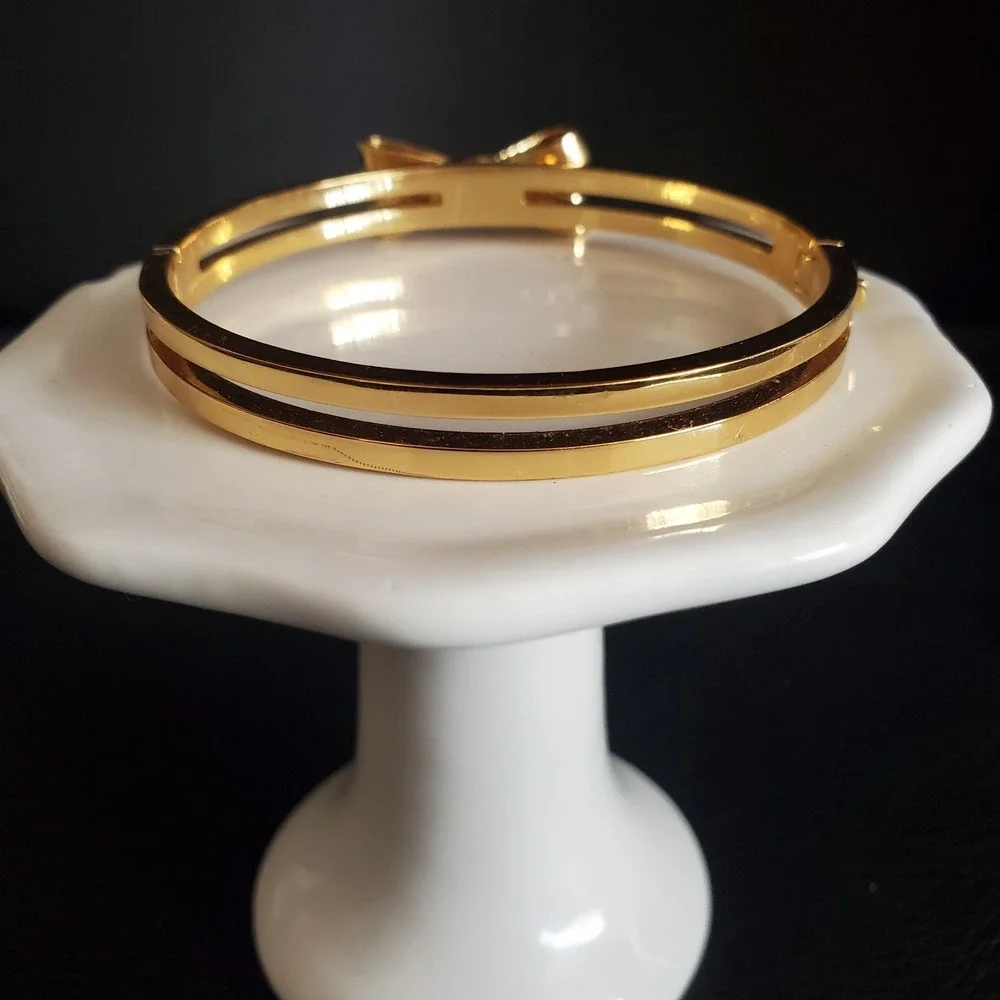 Kate Spade New York DOUBLE BOW Gold Plated Hinged Bangle Bracelet Strong Clasp - Picture 6 of 10